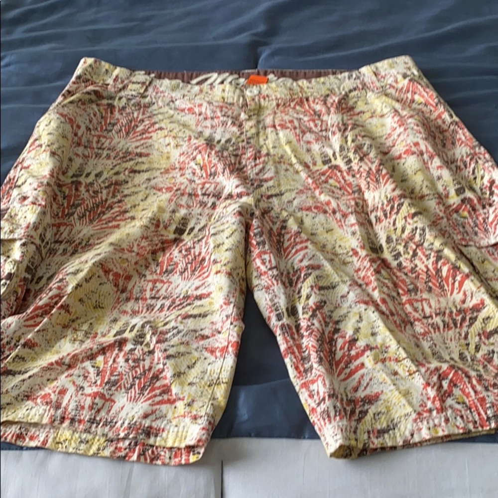 EUC live mechanics cargo shorts